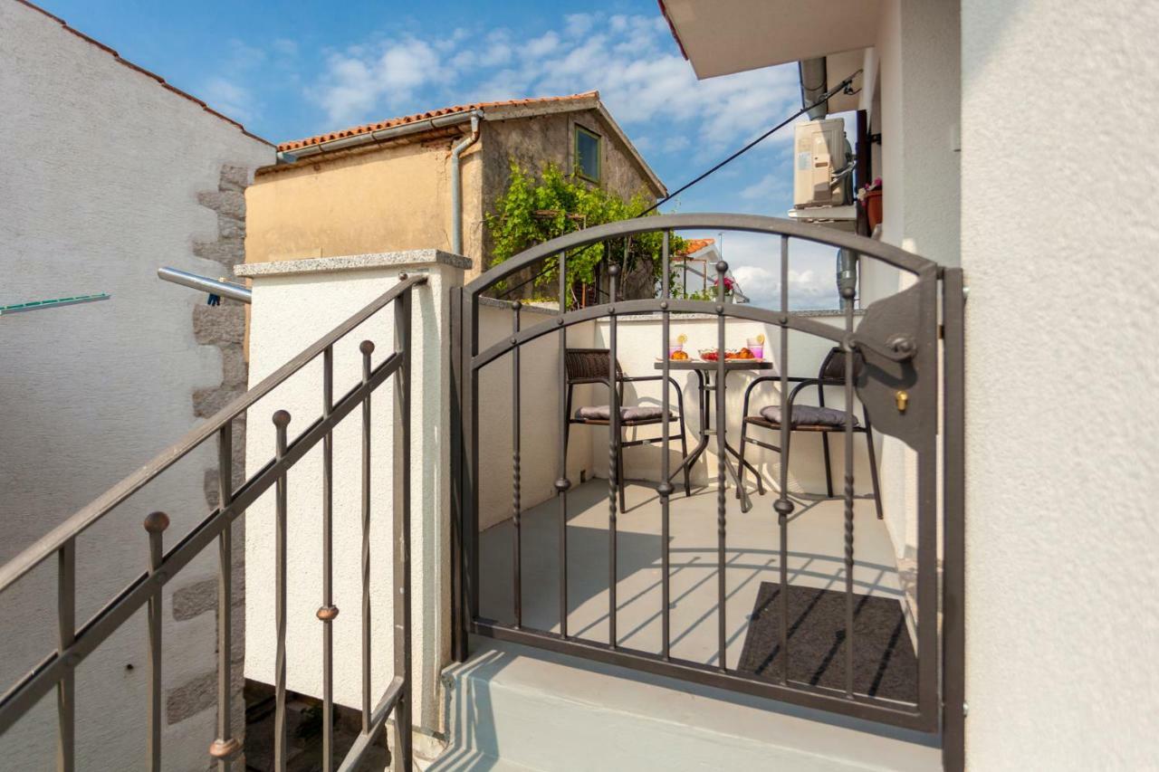 Apartment Nonna Krk Town Zewnętrze zdjęcie